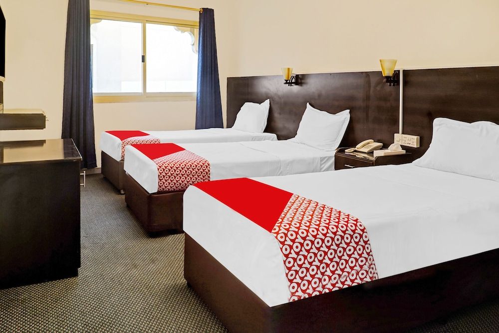 undefined Super OYO 800 Moon Creek Hotel