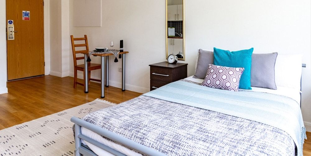 undefined LOVELY STUDIOS NORTH KENSINGTON 9