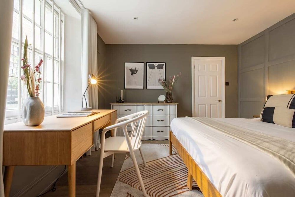 undefined The Paddington Flat - Modern 2bdr With Patio 2