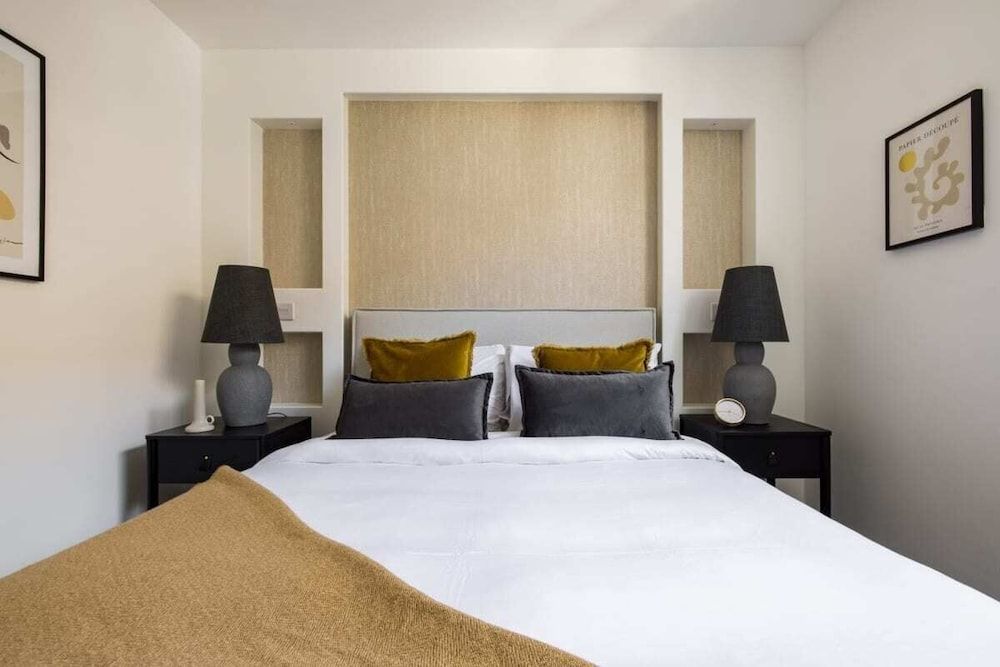 undefined The Battersea Flat - Exquisite 2bdr Flat With Terrace 7