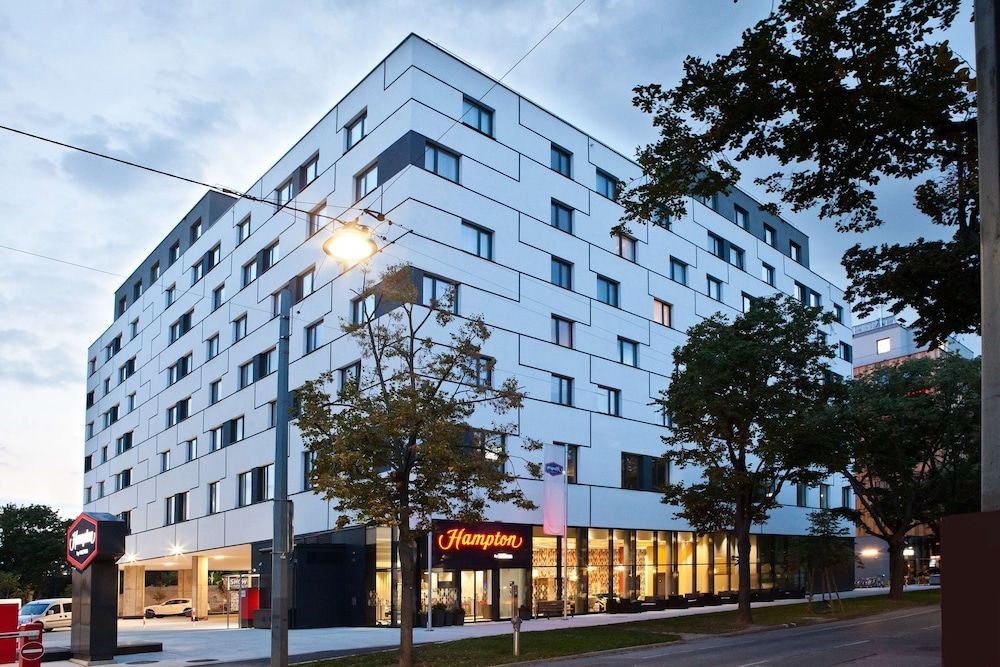 undefined Hampton by Hilton Vienna Messe 4