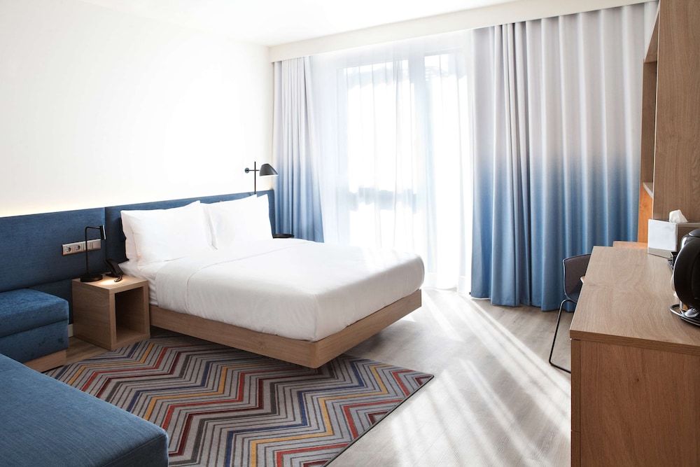 undefined Hampton by Hilton Vienna Messe 3