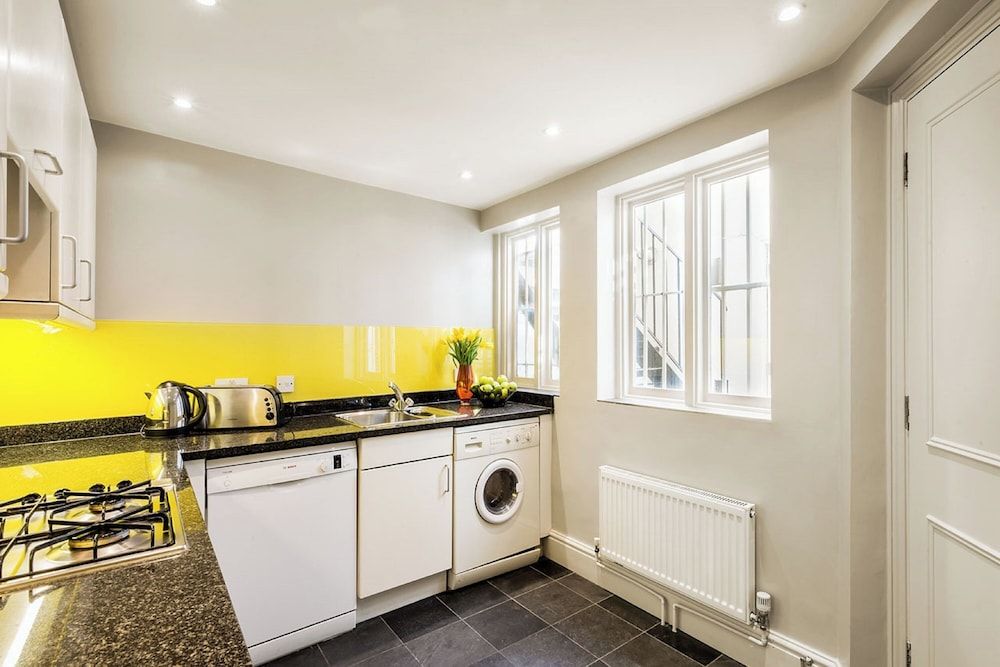 undefined Chelsea - Draycott Place apartments by Viridian Apartments 4