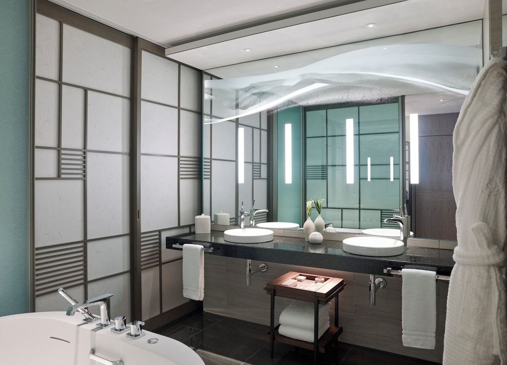 undefined Four Seasons Hotel Tokyo at Otemachi 9