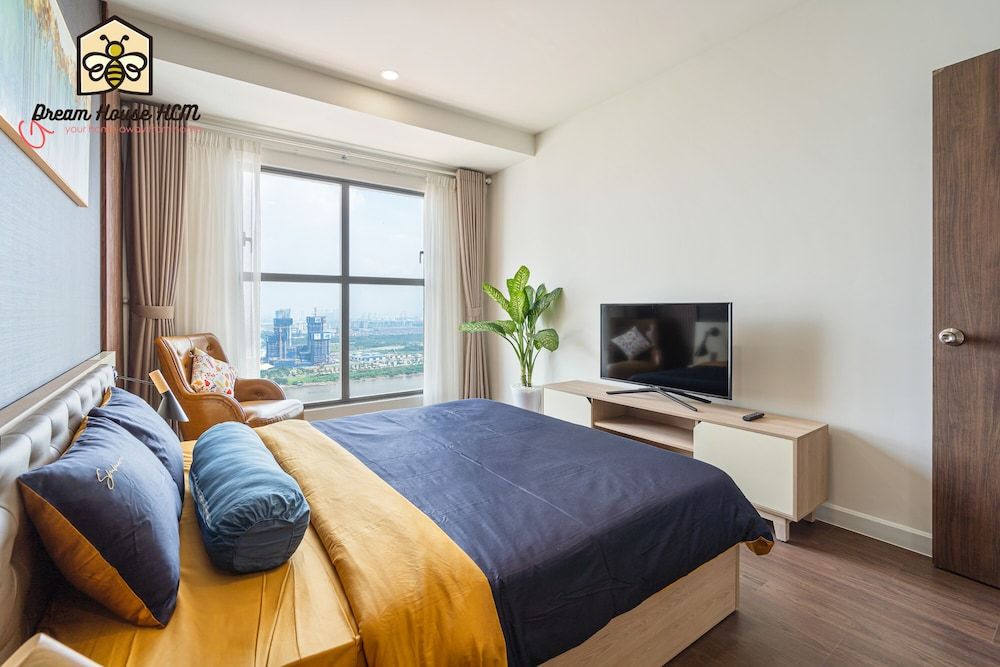 Dream House Apartment Executive Apartment, 2 Bedrooms, City View 8