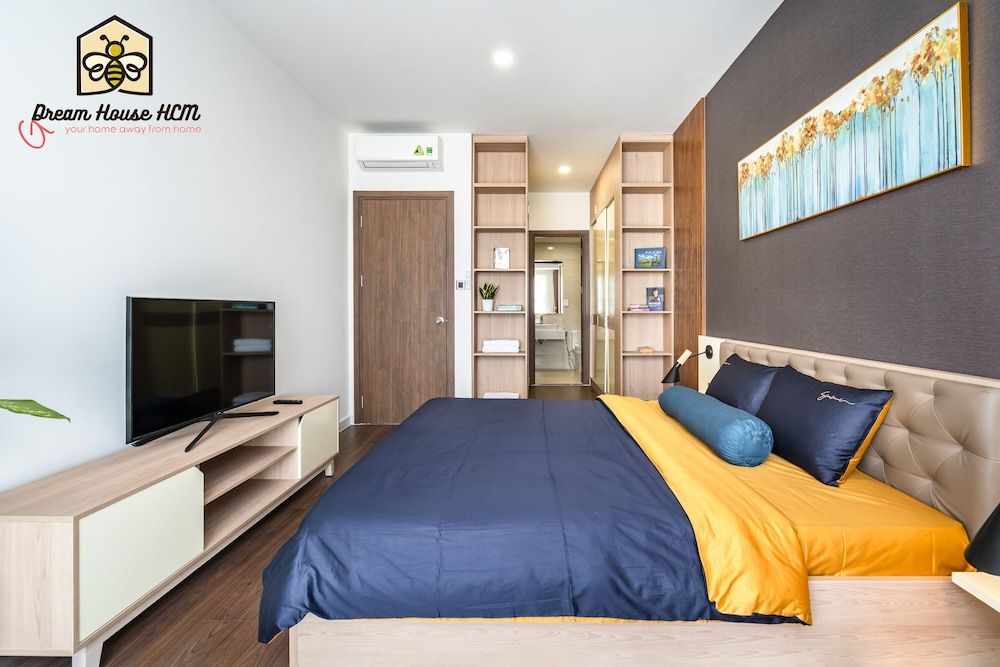 Dream House Apartment Executive Apartment, 2 Bedrooms, City View 4