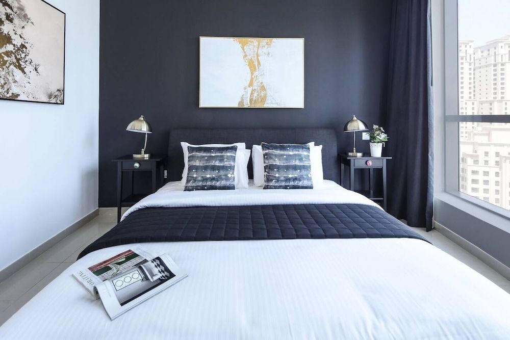 undefined 3BR Paradise for 8 With Spectacular Marina Views! 9