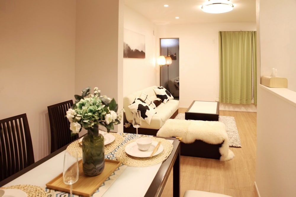 Ikebukuro House Twin Room 6