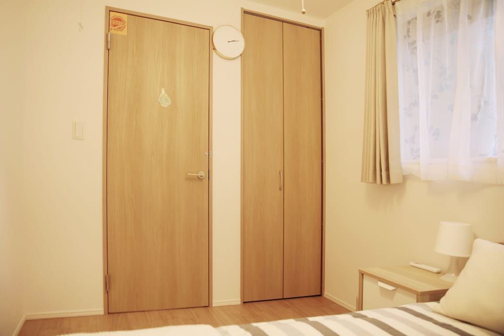 Ikebukuro House Double Room 6