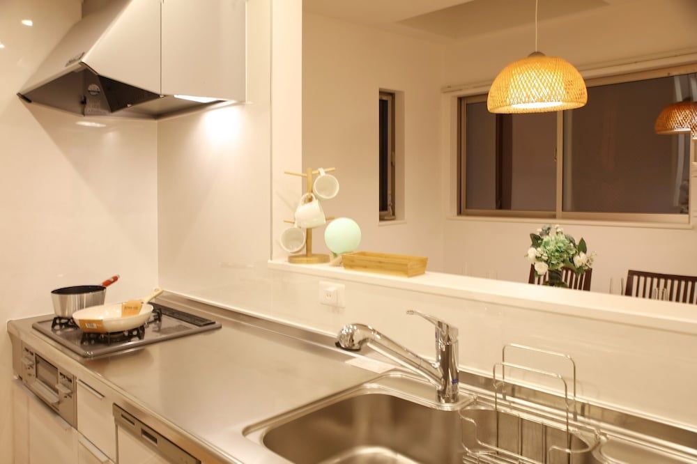 Ikebukuro House Twin Room 22