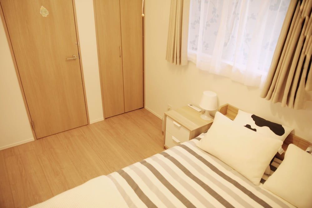 Ikebukuro House Double Room 8