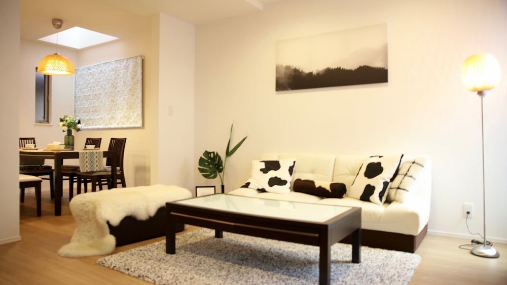 Ikebukuro House Twin Room 9