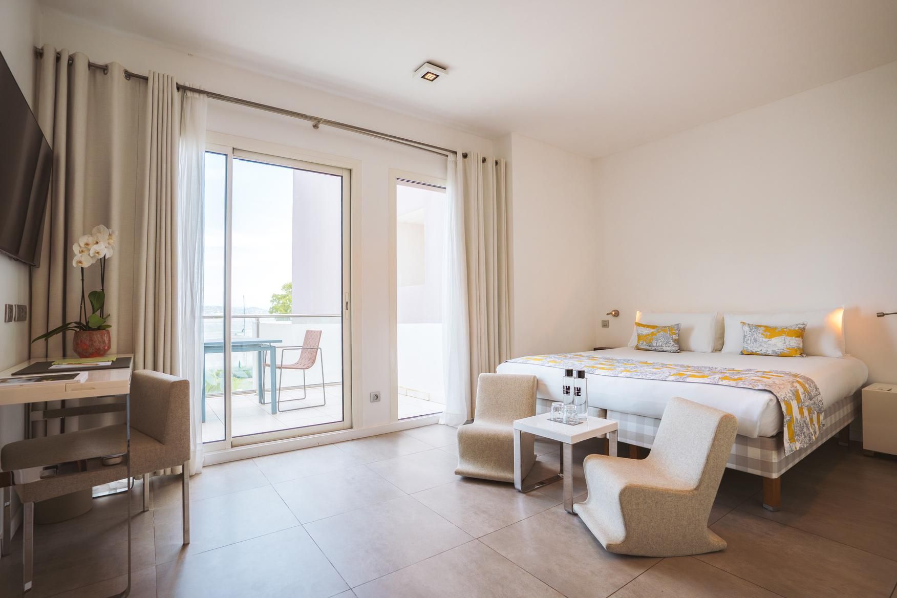 Classic Room with Sea View