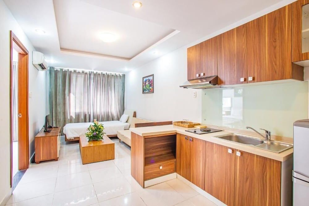 Galaxy Hotel One Bedroom + One Bed Deluxe Apartment 2