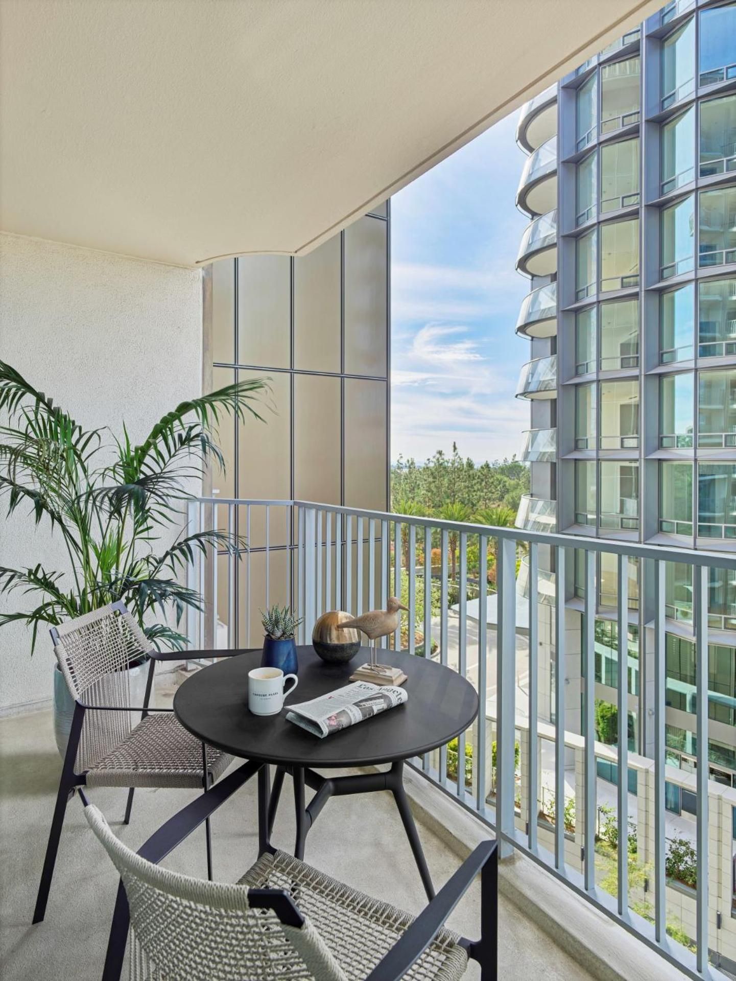 1 Bedroom Suite 1 King Mobility Hearing Access