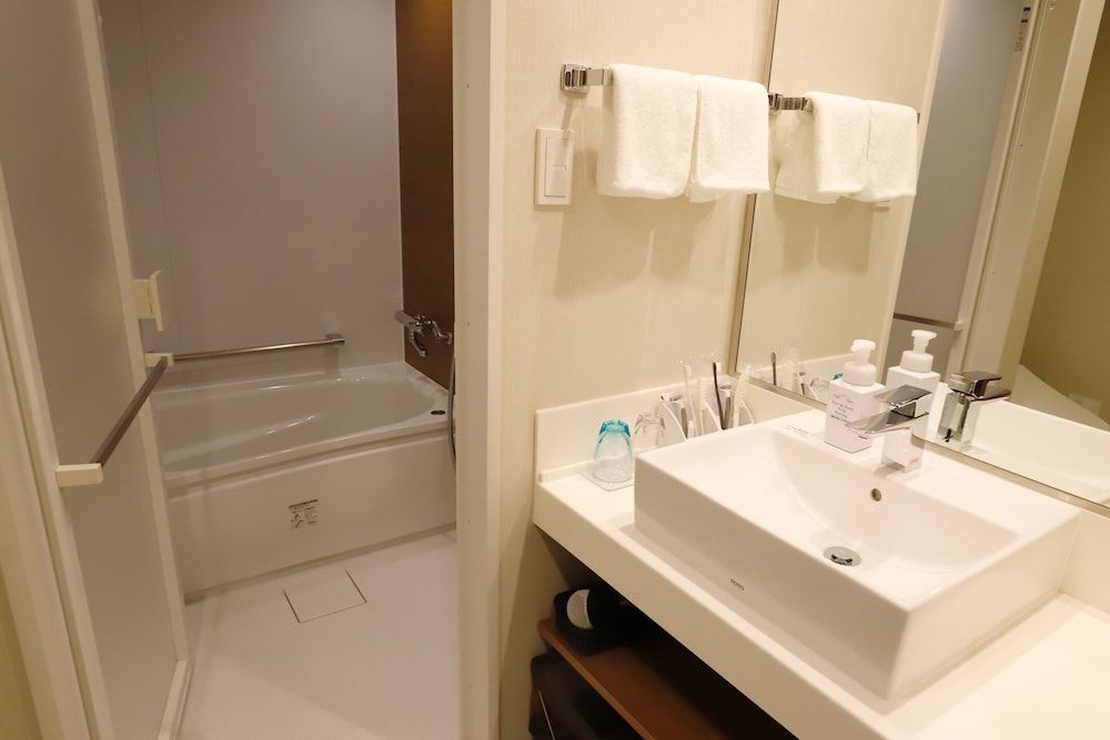 Keikyu EX INN Haneda Innovation City Standard Semi-Double Room B (14m² ) 6