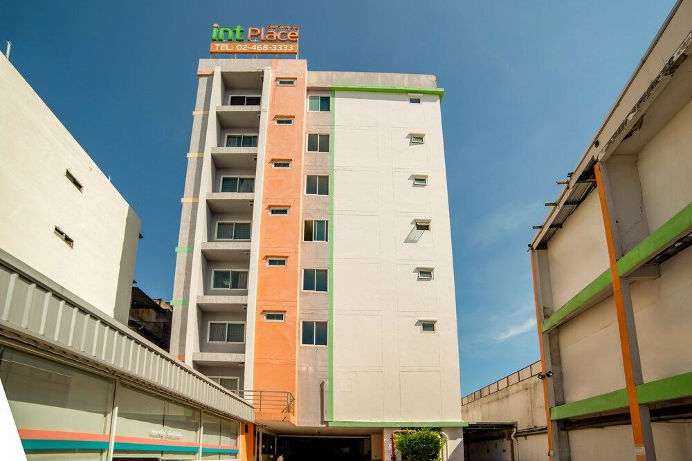 undefined OYO 460 Int Place 3