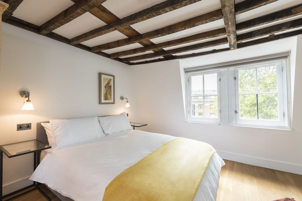 undefined JOIVY Smart 3 bed Flat in Islington, Close to Angel Tube 8