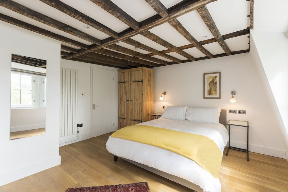 undefined JOIVY Smart 3 bed Flat in Islington, Close to Angel Tube 5