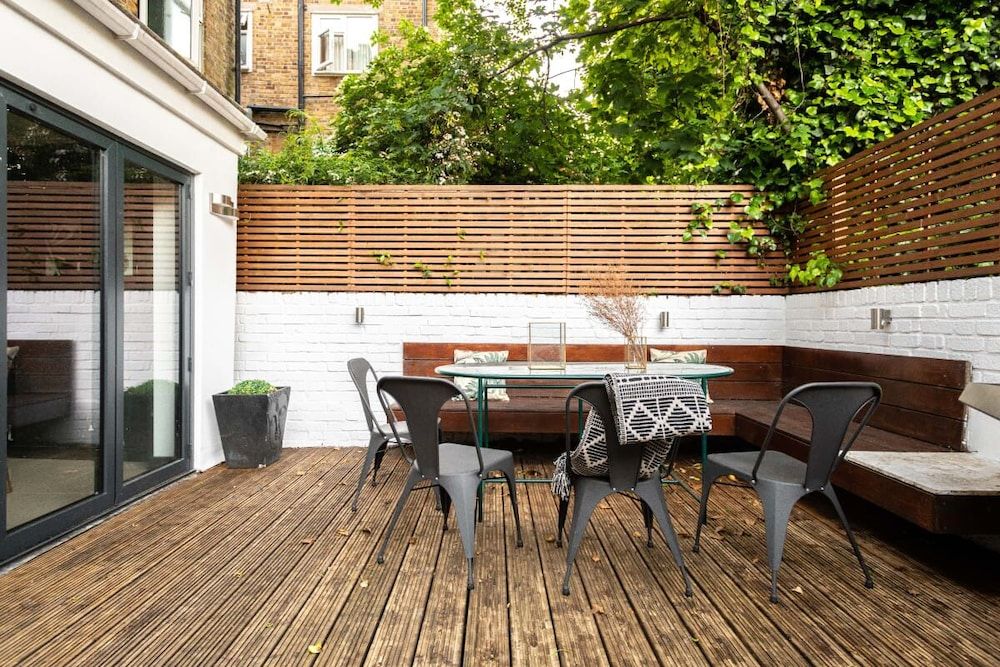 undefined The Heart of Shepherds Bush - Modern 2bdr Apartment With Garden 9