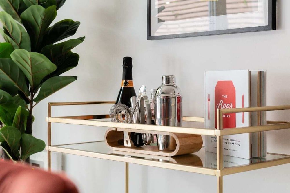 undefined The Heart of Shepherds Bush - Modern 2bdr Apartment With Garden