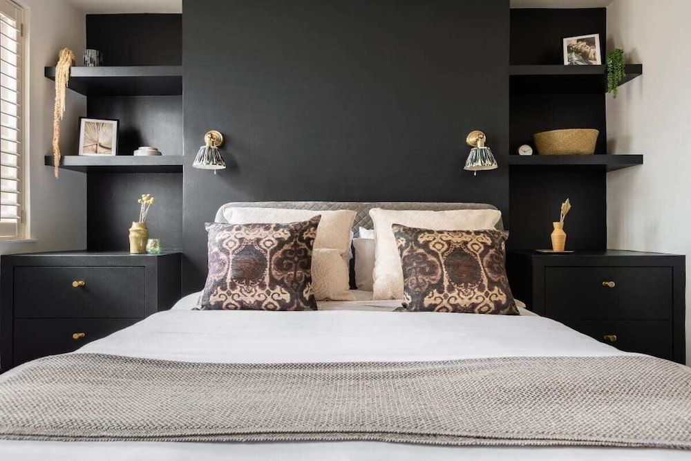 The Heart of Shepherds Bush - Modern 2bdr Apartment With Garden Apartment (2 Bedrooms)