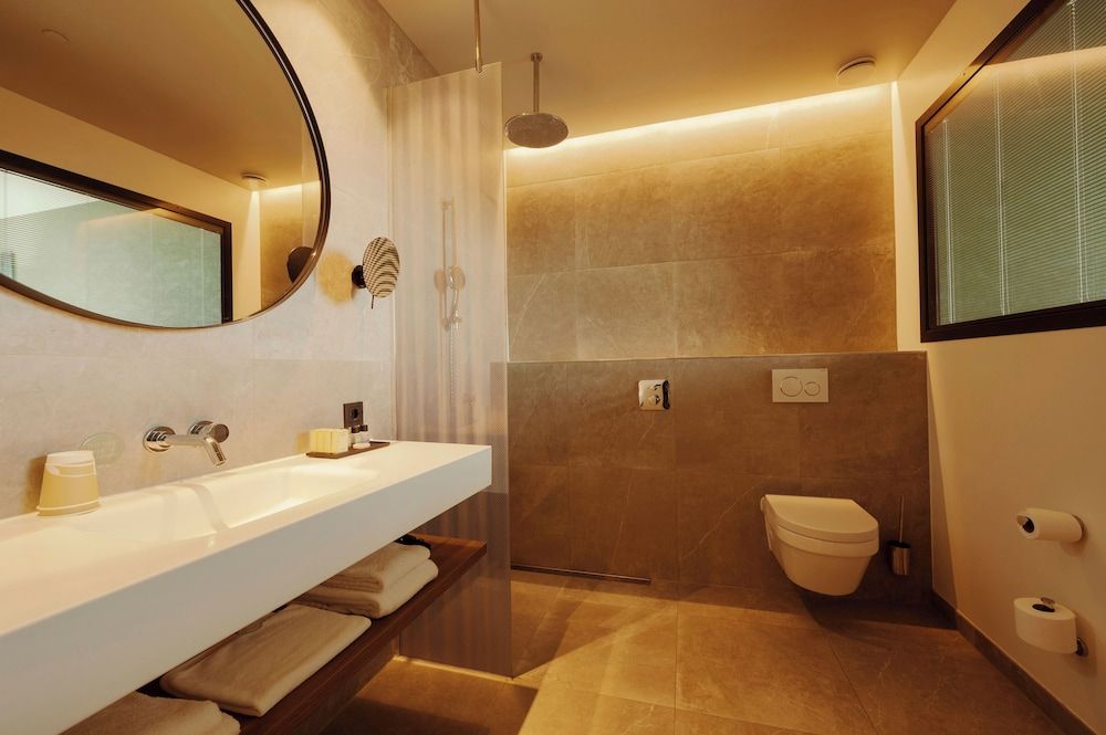 Van der Valk Hotel Amsterdam Zuidas Comfort Room, 2 Twin Beds 5