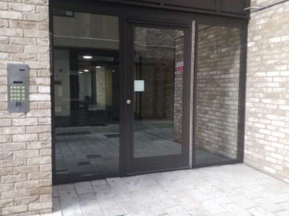 undefined Stunning Modern 1 Bedroom Apartment Near Canary Wharf 3