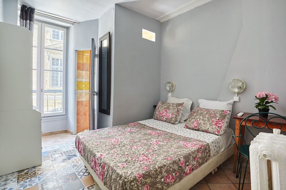 undefined Le Petit Borda 6