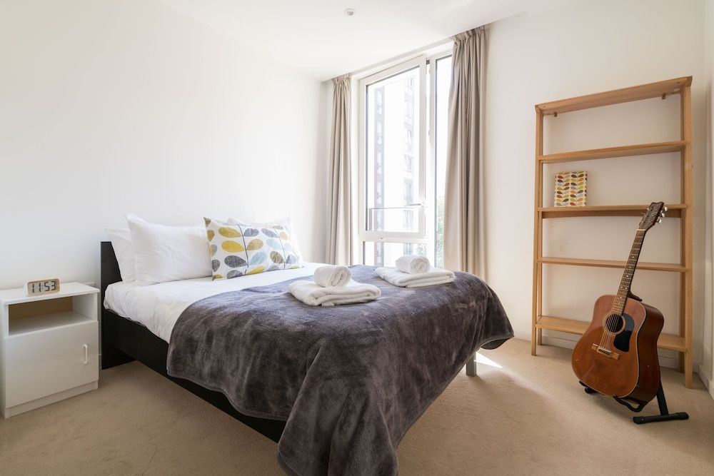 undefined Deluxe East London Home in the Olympic Village 4