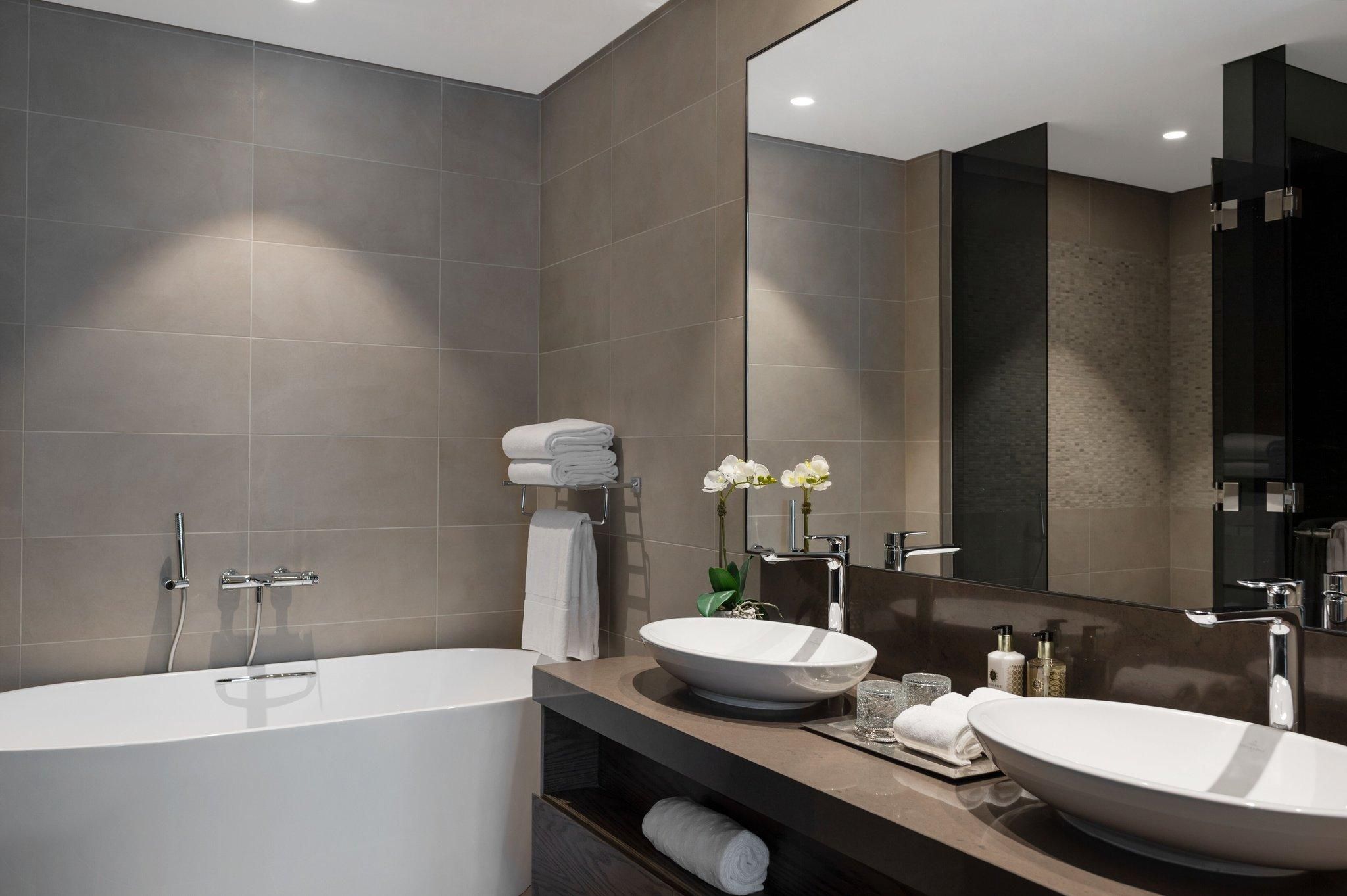 Premium Three Bedroom Suite - Marina View