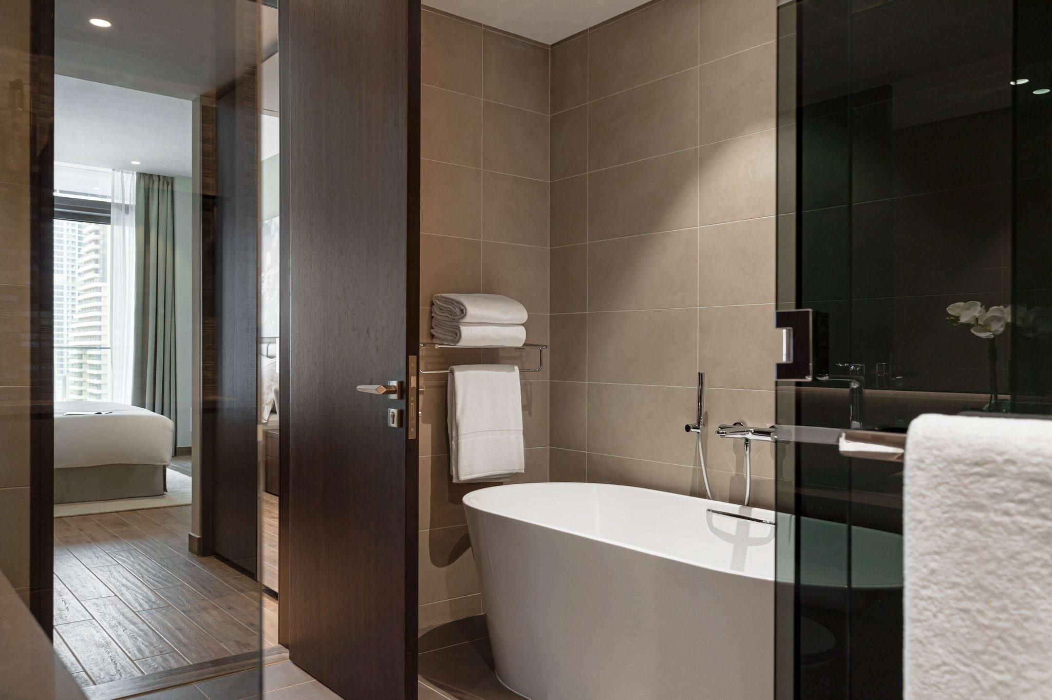 Premium One Bedroom Suite - Marina View