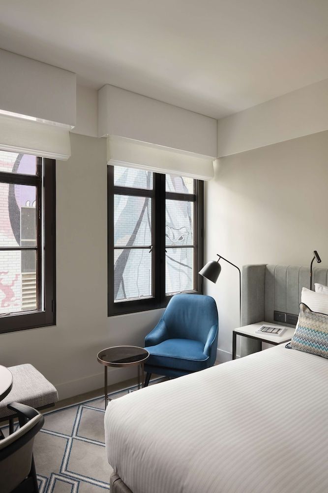 Hilton Melbourne Little Queen Street Twin Room (Twin Superior Guest Room) 5