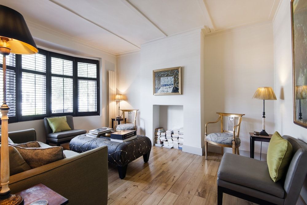undefined Exquisite East Acton Home Close to Shepherds Bush by Underthedoormat 7