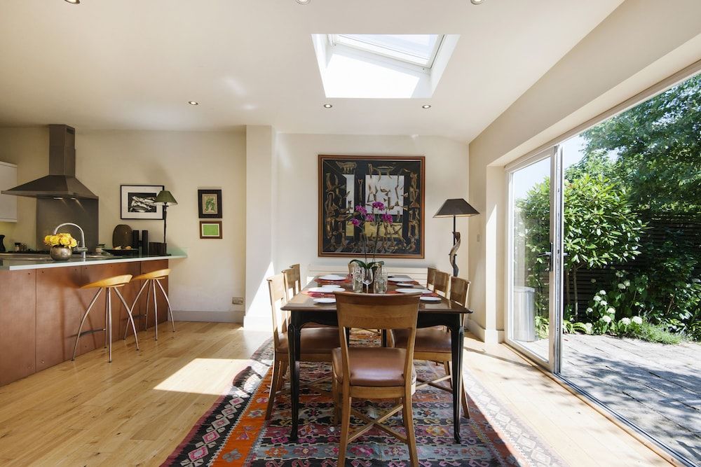 undefined Exquisite East Acton Home Close to Shepherds Bush by Underthedoormat 5