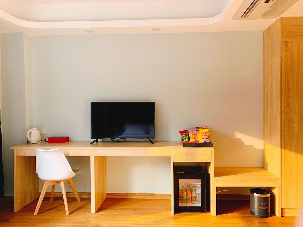 Sapphire Hotel Silom Bangkok Deluxe Double Room 4