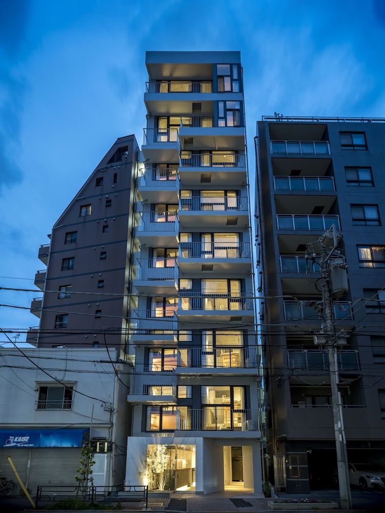 undefined dots. tokyo 6