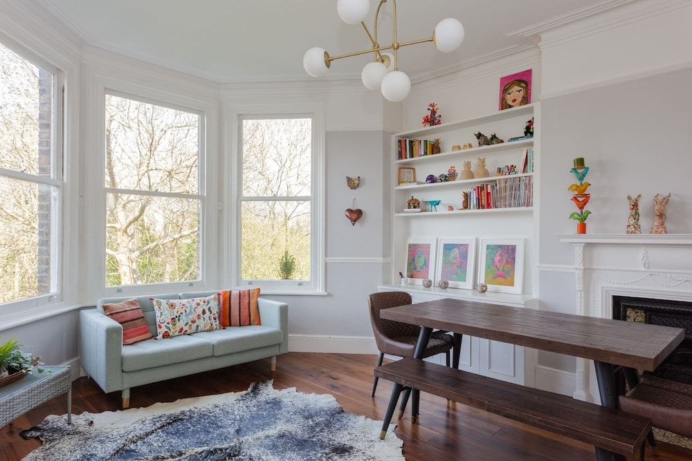 undefined Newly Renovated 3 Bedroom Apartment in North West London 2