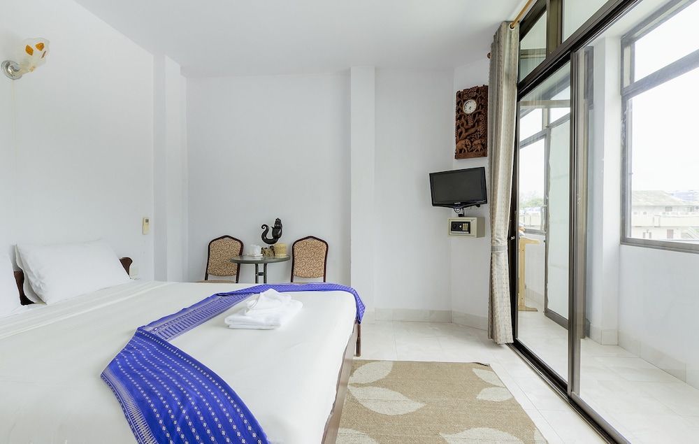 Superior Jacuzzi Room