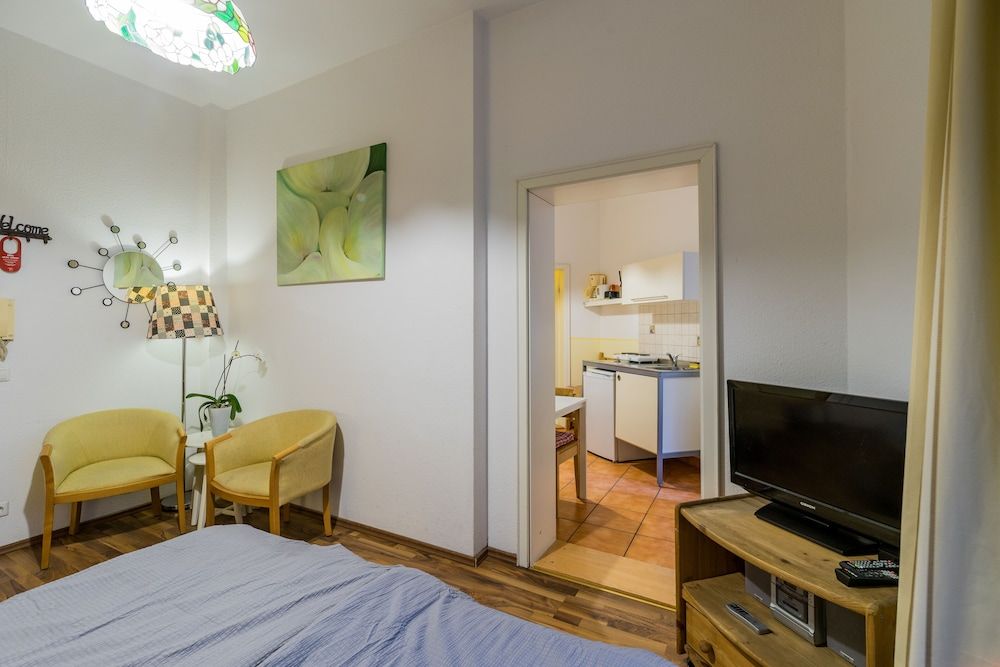 Buchholzer Hotel Studio 24