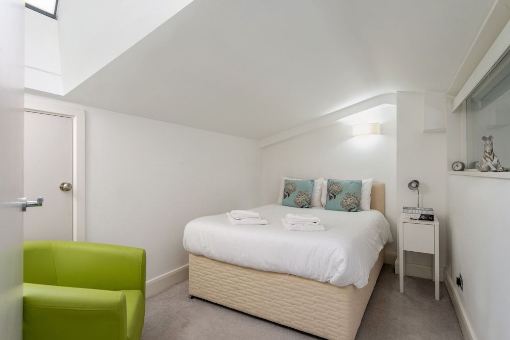 Mulberry House London by City Living London Mulberry North Penthouse 5