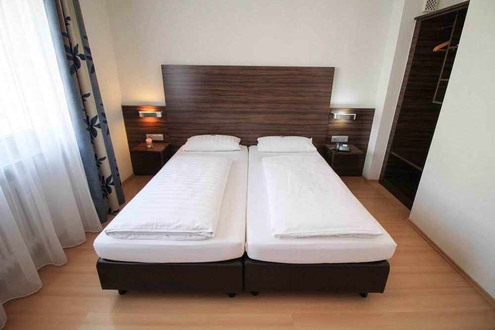 undefined Hotel Am Zoo 6