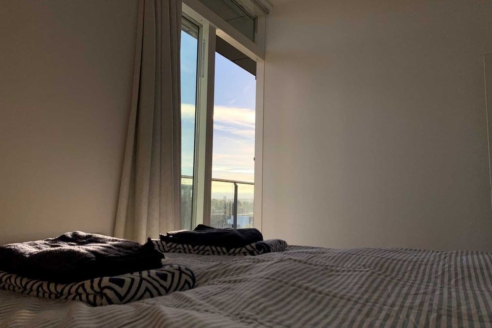 undefined Stylish 2 Bedroom Apartment 7