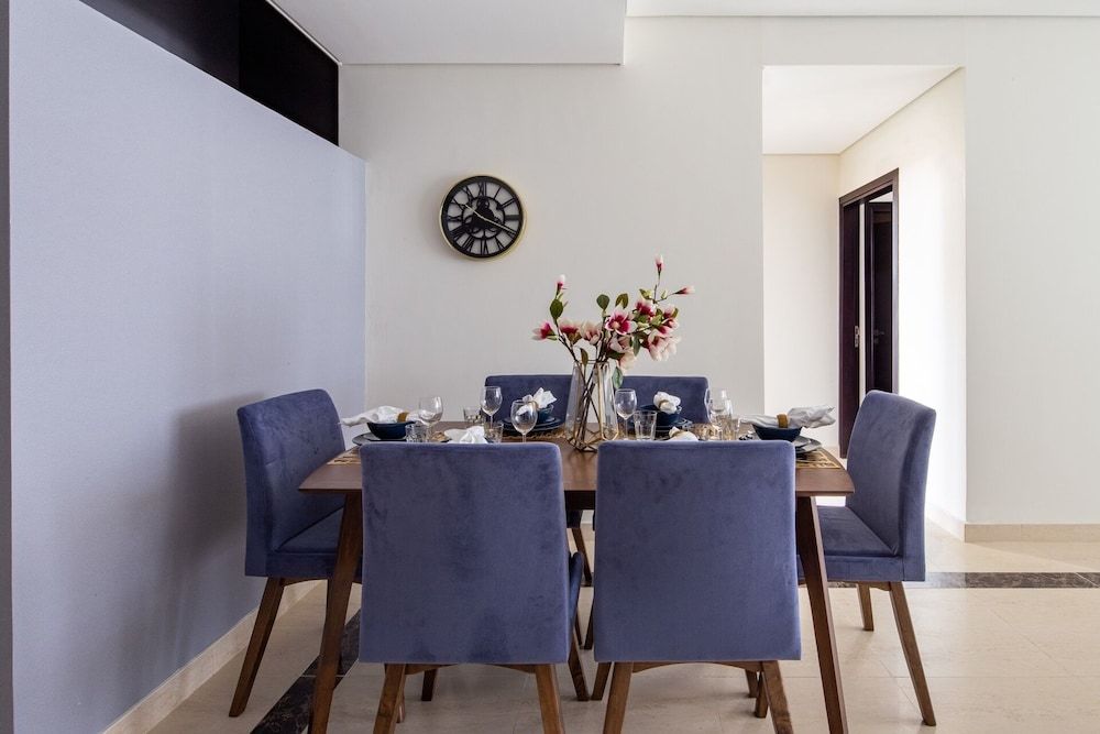 undefined Superb & Homey 3BR Apartment In Downtown Dubai 2