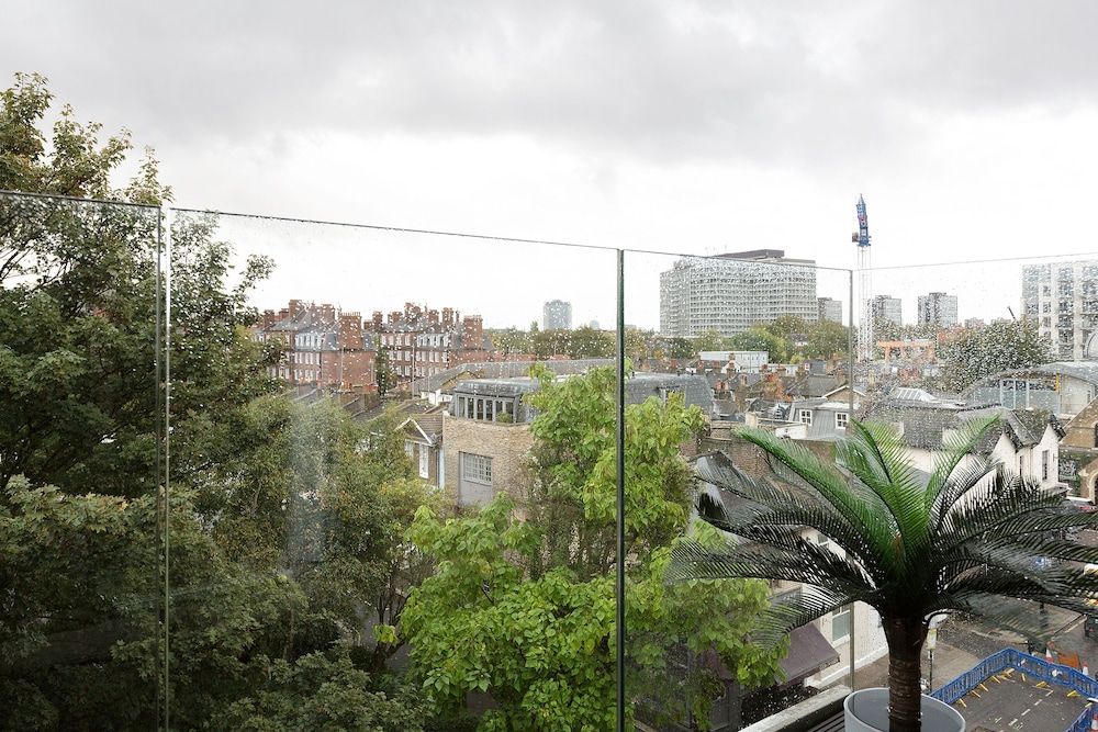 Luxurious Hammersmith Apartment Studio 15