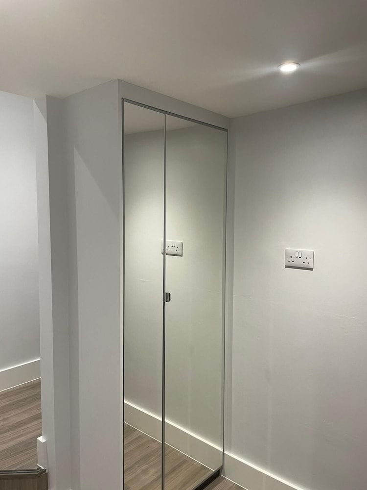 MSK Superior Superior Studio, Private Bathroom 9