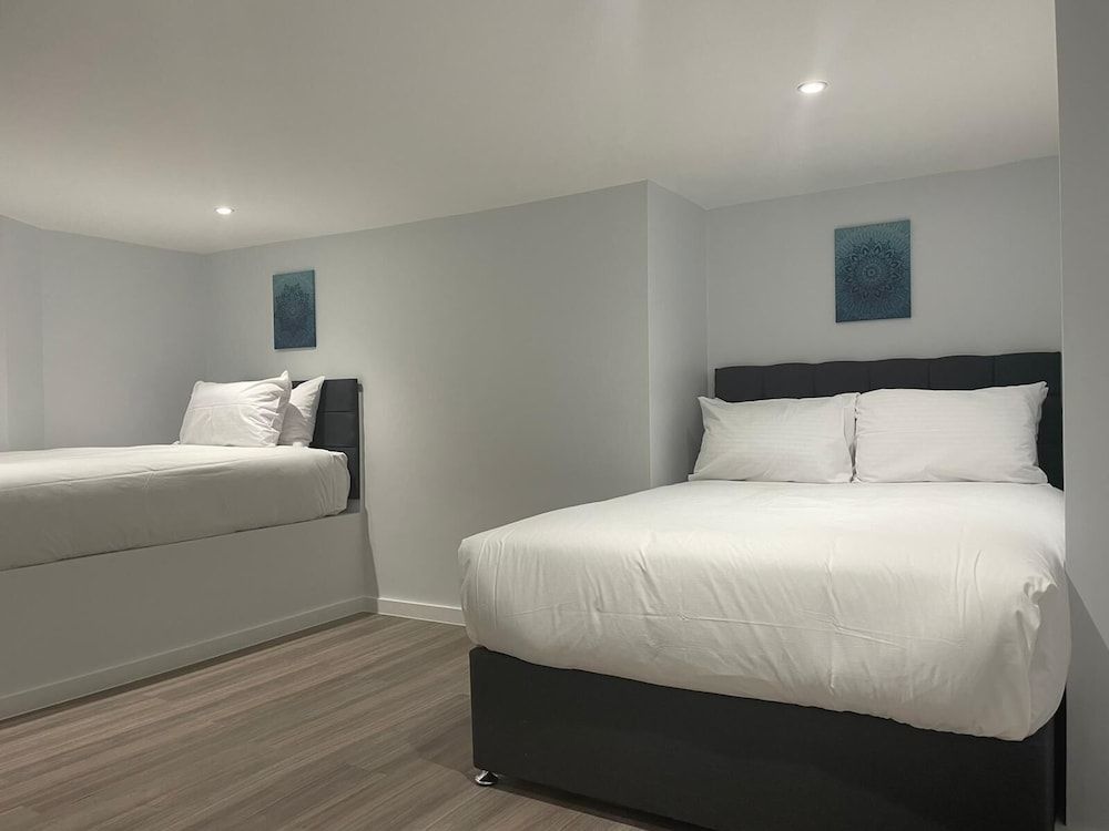 MSK Superior Superior Studio, Private Bathroom 2