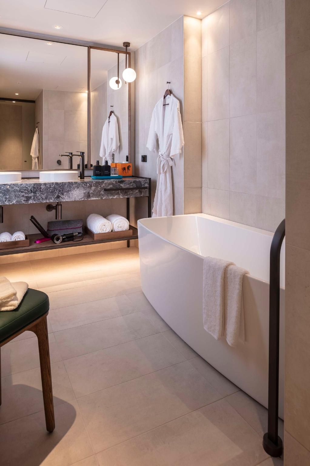 Executive Club King 2 bedroom Suite