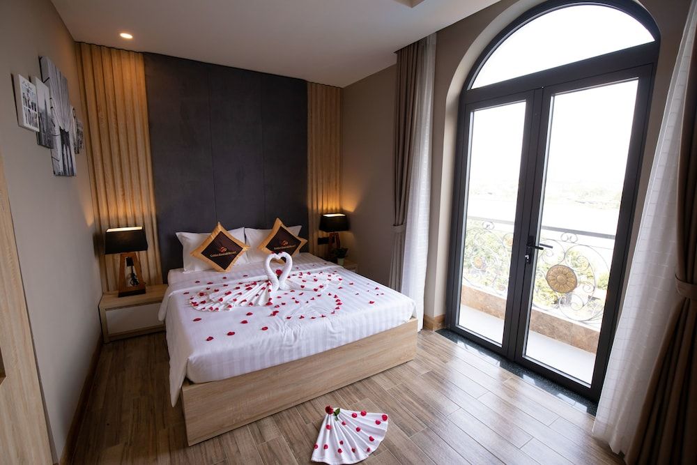 undefined Golden Emerald Resort 5