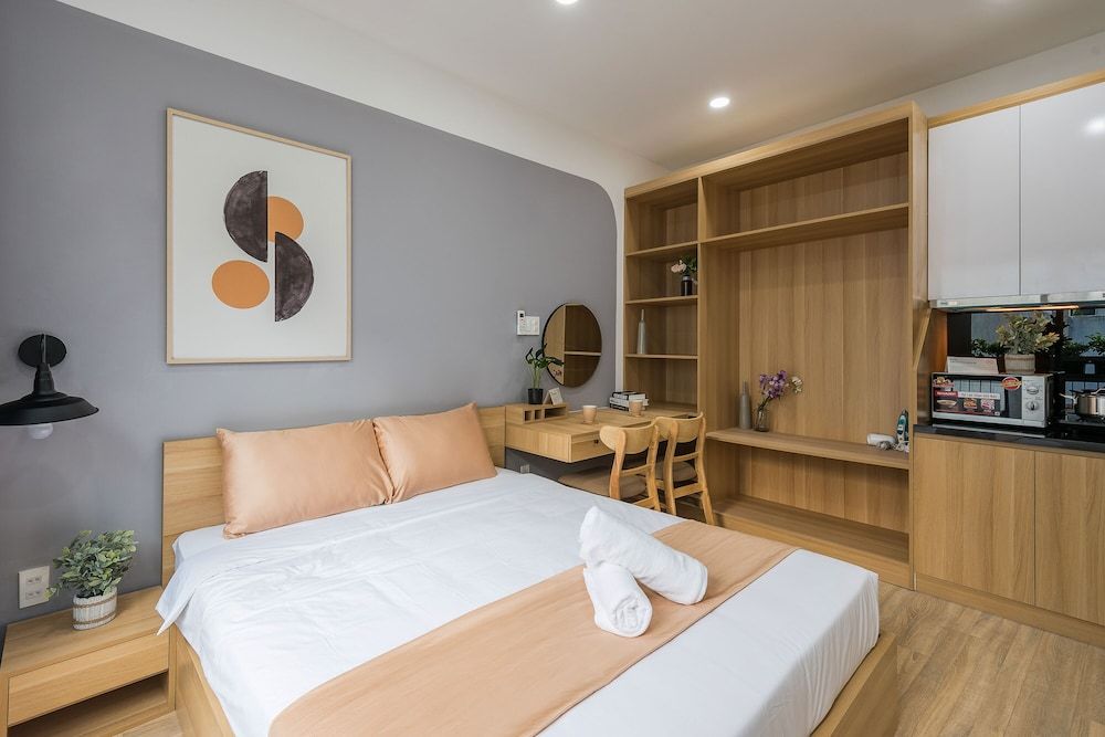Premium Studio, 1 Queen Bed, Balcony